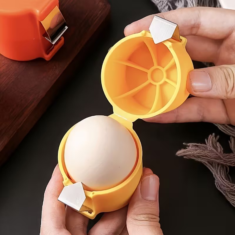 Egg Separator Tool - 2個入り 卵分離器＆ピーラー - ブレード付きの素早く簡単な手動卵分離器、滑り止めベース、家庭料理、ベーキング用のコンパクトなデザイン